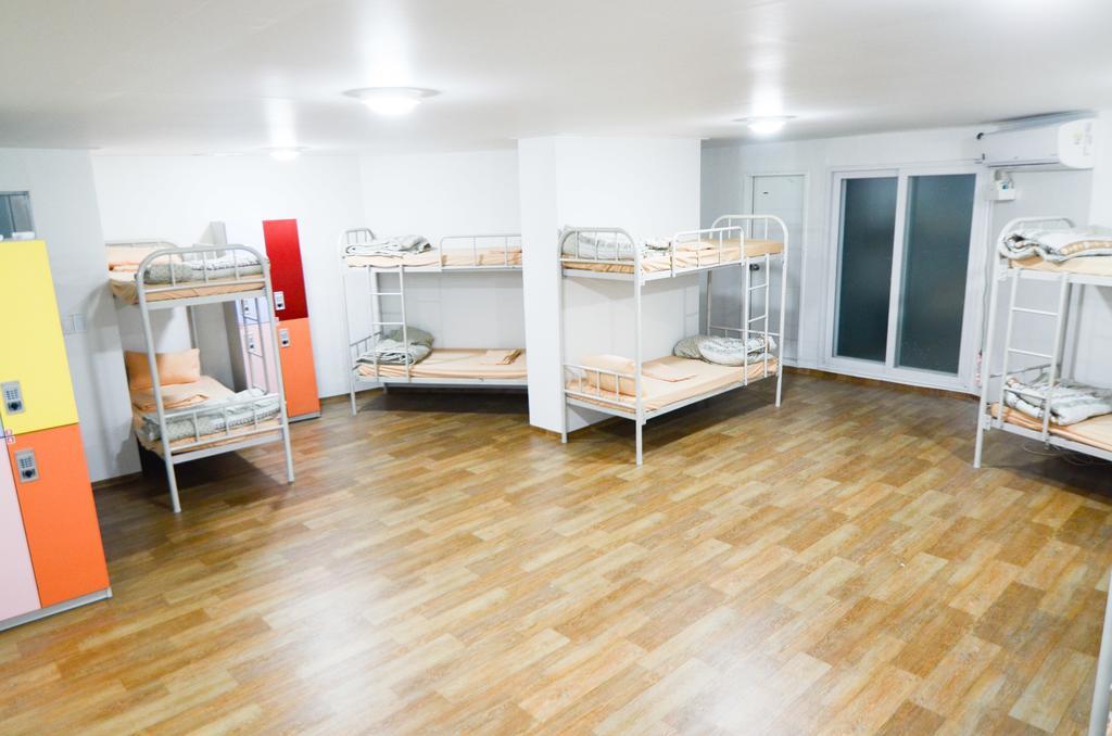 Yakorea Hostel Dongdaemun Σεούλ Δωμάτιο φωτογραφία