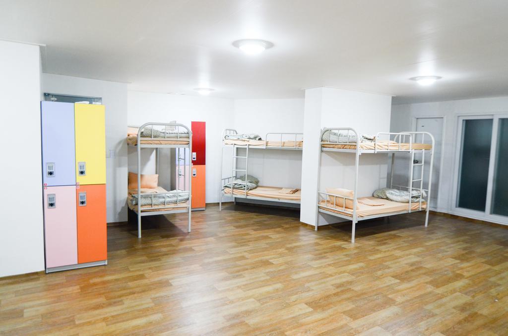 Yakorea Hostel Dongdaemun Σεούλ Δωμάτιο φωτογραφία